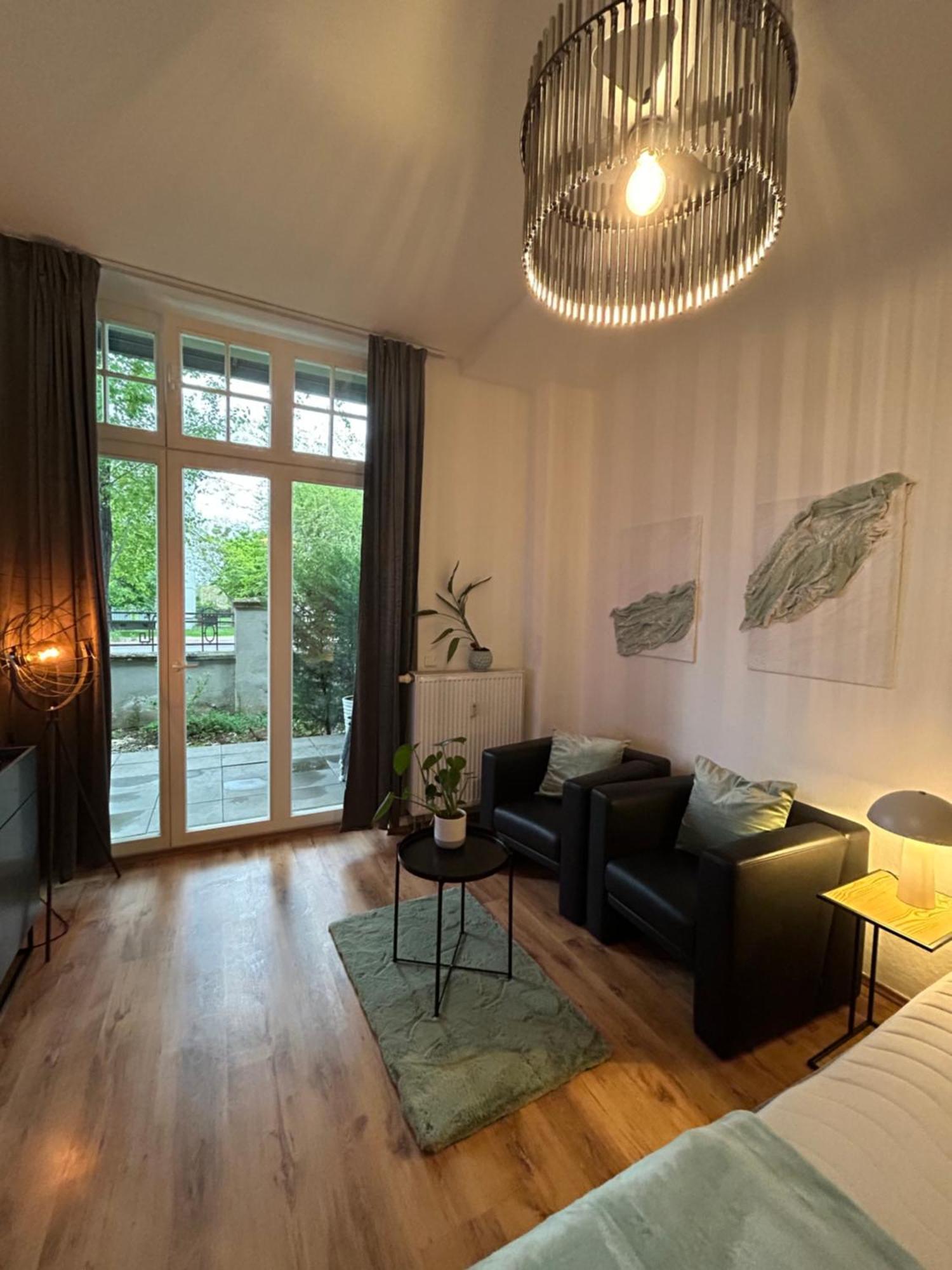 Mintara Komfort Apartment Mit Grill -Terrasse, Sky Und Parkplatz Magdeburgo Exterior foto
